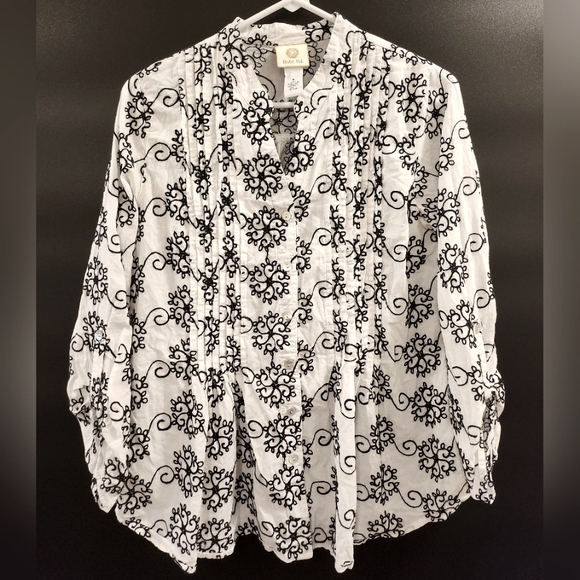 Ruby Rd. Embroidered Blouse - Picture 1 of 5